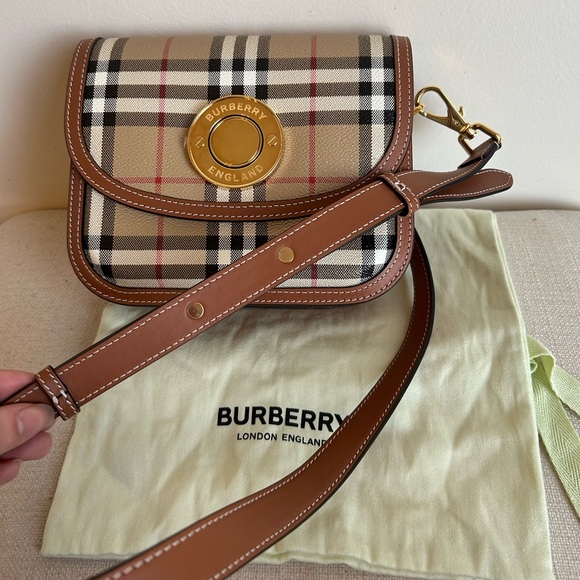 Burberry Elizabeth Check Crossbody Bag - Picture 12 of 12
